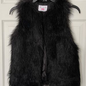 Children’s Place Faux Fur Vest Girl’s Size 7/8